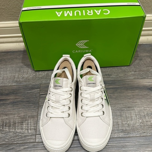 NWT in box Cariuma canvas sneaker. Size 7.5 women’s and 6 men’s. - Picture 5 of 7